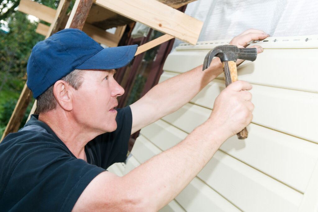 selecting a siding installer,